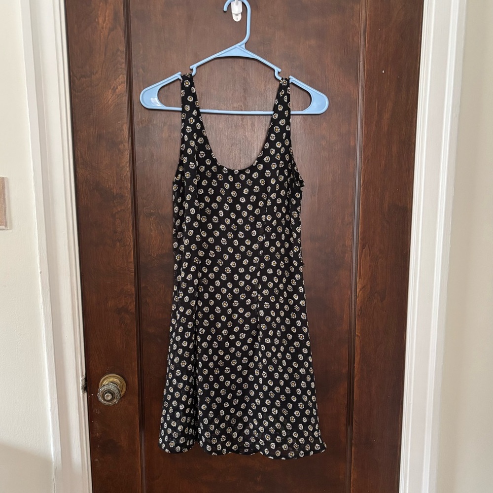 Brandy Melville Daisy Dress